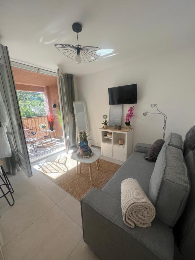 Appartement Pied Dans L'Eau La Seyne-sur-Mer Exterior photo